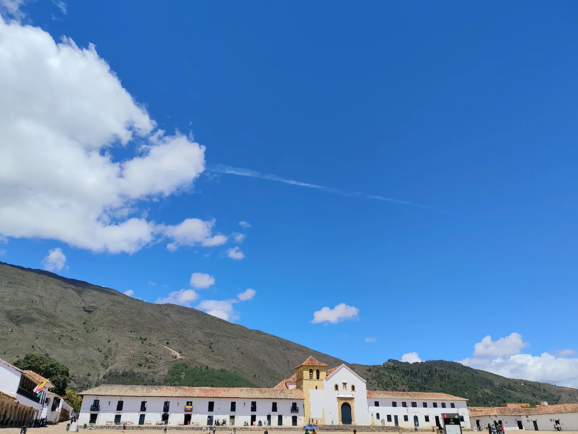 Plaza principal de Villa de Leyva pueblo colonial Boyacá Colombia